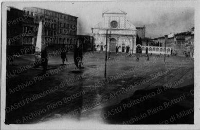 Firenze: piazza S. Maria Novella, positivo, bianco e nero, mm 43x65.