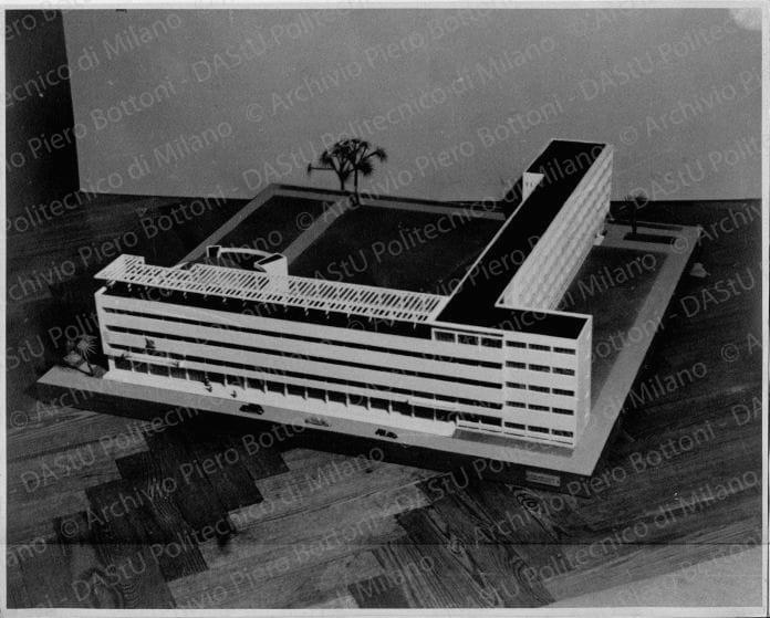 Architetti A. Bianchetti, W. Galmanini, C. Pea, progetto di Casa dello studente e sede del Guf in Pavia, 1934, riproduzionedi alcune tavole e viste del plastico. Veduta del plastico, positivo, bianco e nero, mm 235x295. 