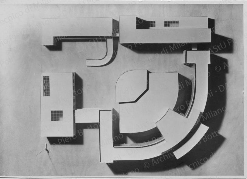 Arch. Vito Latis, progetto di Casa dell'assistenza fascista. Veduta del plastico, positivo, bianco e nero, mm 124x174. 