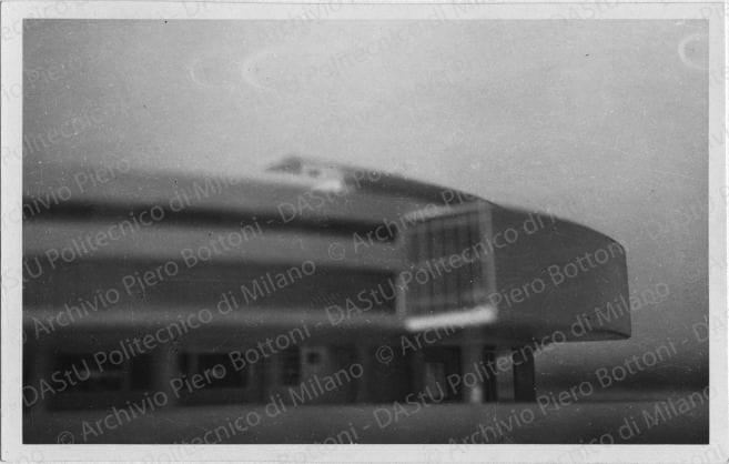 Arch. Vito Latis, progetto di Casa dell'assistenza fascista. Veduta del plastico, positivo, bianco e nero, mm 87x138. 