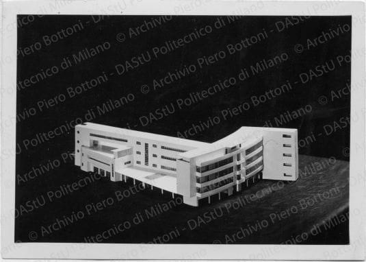 Arch. Franco Longoni, progetto del Palazzo della seta, riproduzione di tavola e vista del plastico. Veduta del plastico, positivo, bianco e nero, mm 80x113.