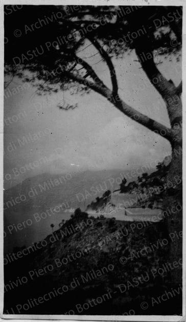 Amalfi e costa amalfitana, positivo, bianco e nero, mm 106x62. 