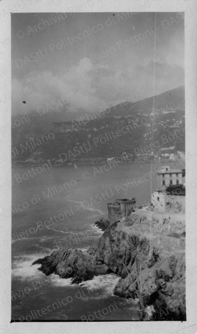 Amalfi e costa amalfitana, positivo, bianco e nero, mm 116x69. 