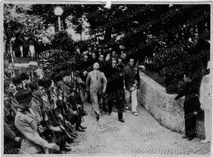 Visita di gerarchi fascisti, positivo, bianco e nero, mm 125x175.