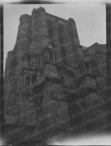 Chartres: Cattedrale, positivo, bianco e nero, mm 32x42. 