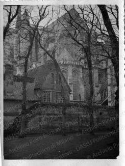 Chartres: Cattedrale, positivo, bianco e nero, mm 113x85. 
