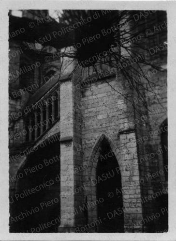 Chartres: Cattedrale, positivo, bianco e nero, mm 32x42. 