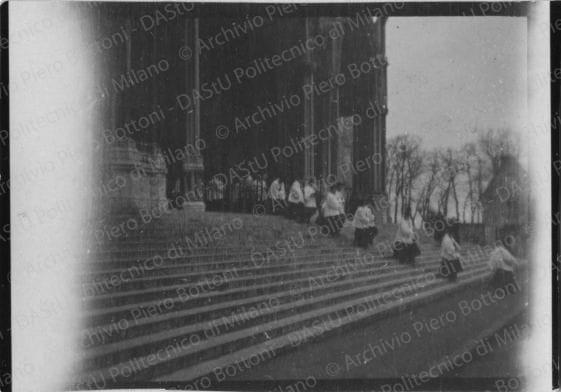 Chartres: Cattedrale, positivo, bianco e nero, mm 42x32. 
