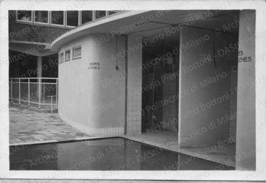 Paesaggi urbani, architetture, ambienti e situazioni diverse, positivo, bianco e nero, mm 62x92. 