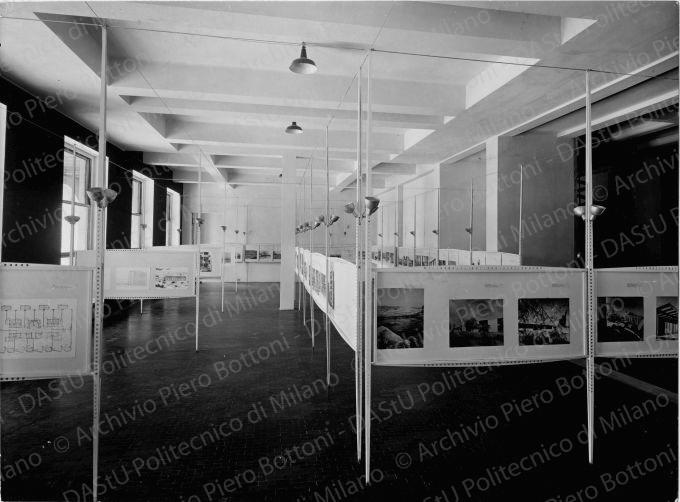 Mostra fotografica internazionale dell'architettura, positivo, bianco e nero, mm 170x230.