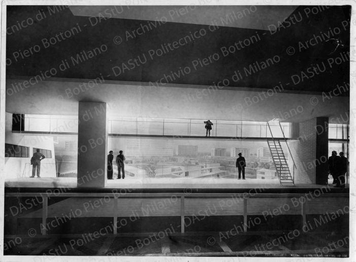 I progetti per il QT8: architetti Cerutti, Gandolfi, Nizzoli, Pea, diorama del QT8, positivo, bianco e nero, mm 1785x237.