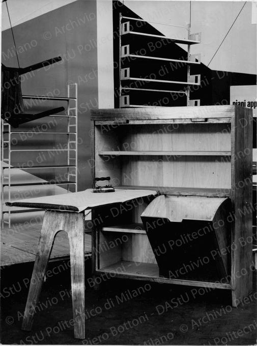 Mobile per stirare, positivo, bianco e nero, mm 229x170.