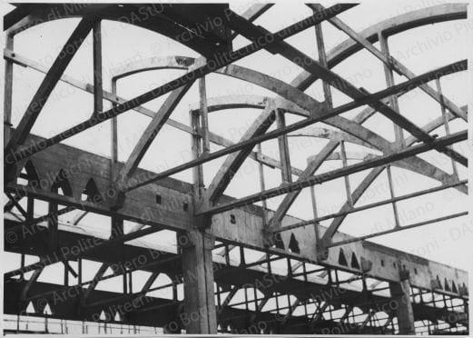 Edifici industriali e prefabbricazione, positivo, bianco e nero, mm 126x173. 