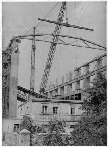 Edifici industriali e prefabbricazione, positivo, bianco e nero, mm 173x127. 
