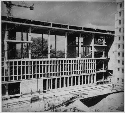 Edifici industriali e prefabbricazione, positivo, bianco e nero, mm 178x127. 