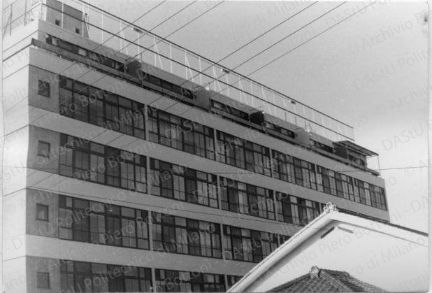Nuove costruzioni, positivo, bianco e nero, mm 71x101. 