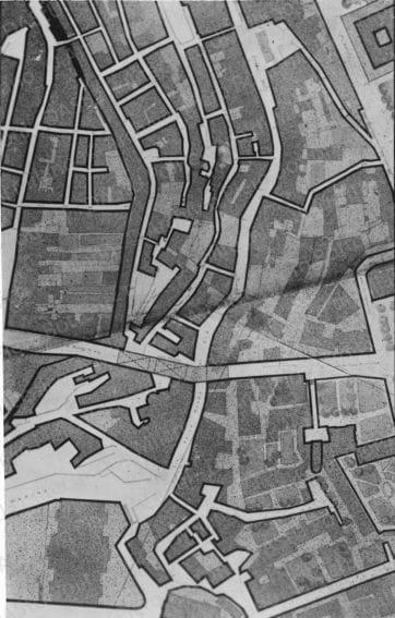 Riproduzione della planimetria dello stato di fatto di un'area del centro storico. Positivo, bianco e nero, 145x92 mm,  album giallo n.5, pag.10.