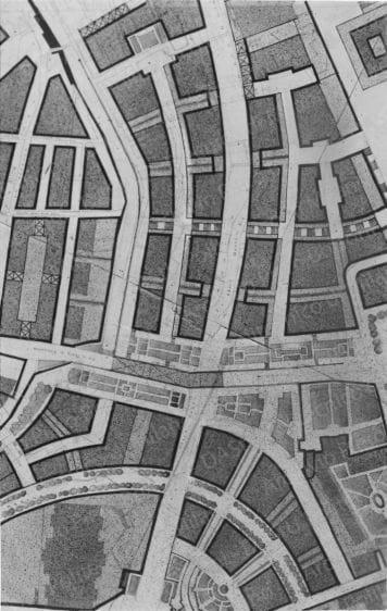 Riproduzione della planimetria di una nuova sistemazione per un'area del centro storico. Positivo, bianco e nero, 143x90 mm,  album giallo n.5, pag.10.