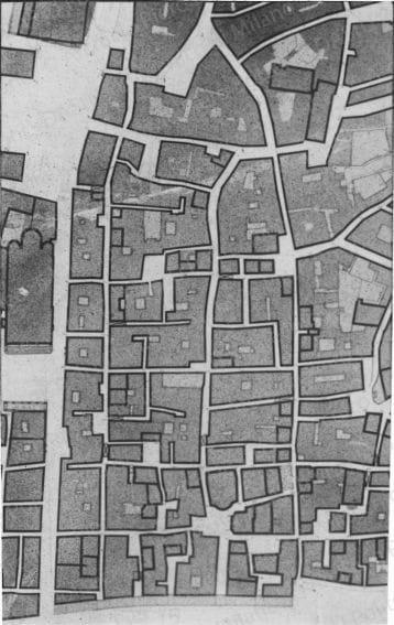 Riproduzione della planimetria dello stato di fatto di un'area del centro storico. Positivo, bianco e nero, 145x91 mm,  album giallo n.5, pag.14.