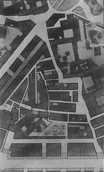 Riproduzione della planimetria dello stato di fatto di un'area del centro storico. Positivo, bianco e nero, 148x89 mm,  album giallo n.5, pag.16.