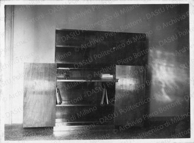 Positivo, bn, mm 116x85. Album nero n.3.