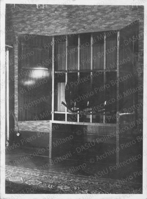 Positivo, bn, mm 116x86. Album nero n.3.