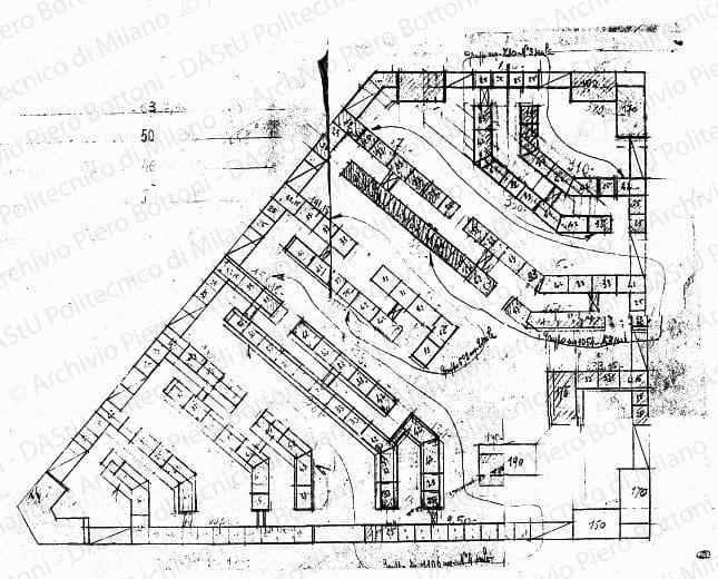 Studio planimetrico, scala 1:500, s.d. Matita e matita rossa su carta, cm 36,0x47,0. Studio di modifiche a matita e matita rossa su lucido. 