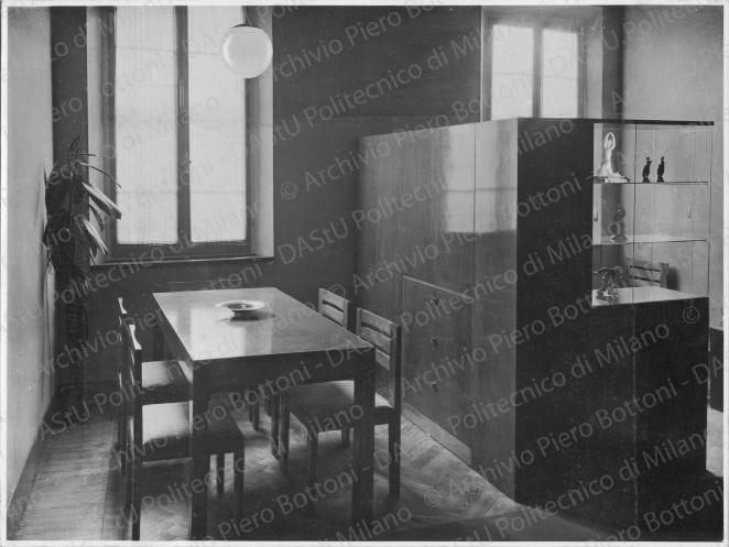 Positivo, bn, mm 224x170. Album nero n.6.