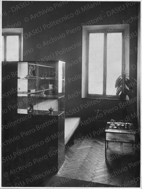 Positivo, bn, mm 169x225. Album nero n.6.