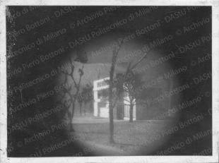 Positivo, bn, mm 34x45. Album nero n.8.