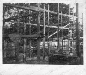 Positivo, bn, mm 37x41. Album nero n.8.