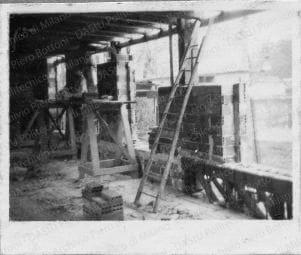 Positivo, bn, mm 37x41. Album nero n.8.
