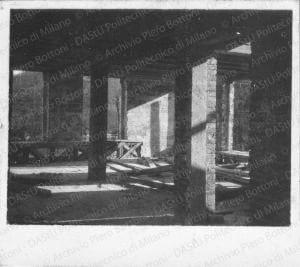 Positivo, bn, mm 37x41. Album nero n.8.