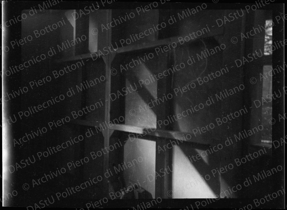 Negativo, bianco e nero, mm 30x40.