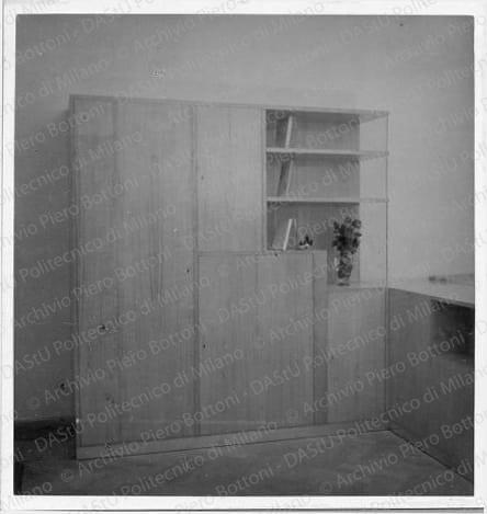 Positivo, bn, mm 131x125. Album nero n.12.