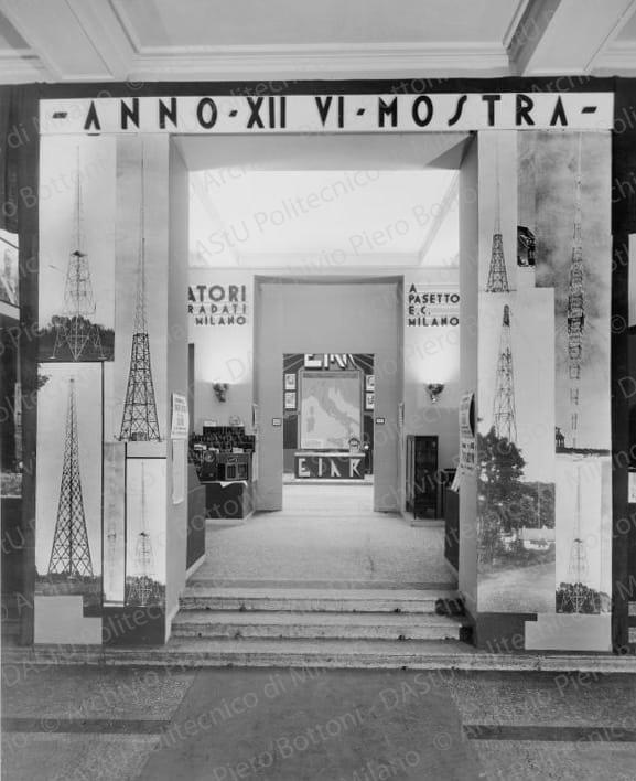 Vista ingresso mostra, positivo, bianco e nero, mm 27,7x23. 