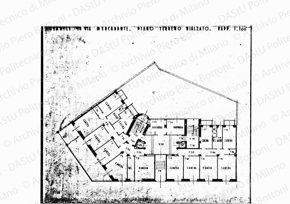 Stabile in via Mercadante, piano terreno rialzato, scala 1:100, s.d. Eliografia su carta, cm 36,7 x 43,4.