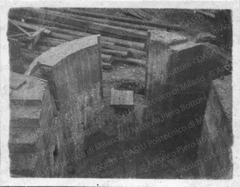 Positivo, bn, mm 32x41. Album nero n.11.