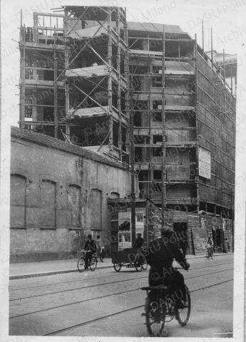Positivo, bn, mm 83x59. Album nero n.11.