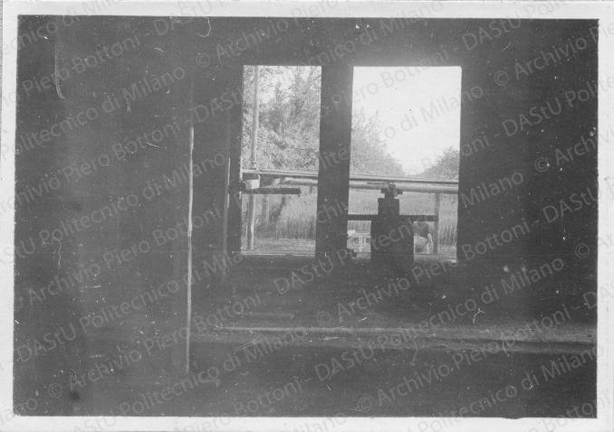 Positivo, bn, mm 58x83. Album nero n.11.