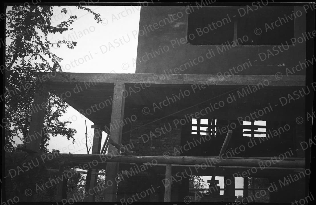 Negativo, bianco e nero, mm 59x88.