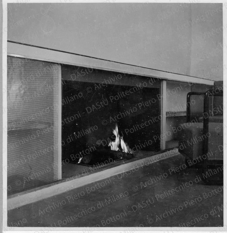 Idem, in formato differente, positivo, bianco e nero, mm 129x124. 