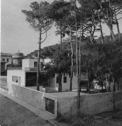 Particolare del muro in pietra. Positivo, bianco e nero, 124x125 mm, album giallo n.1, pag.41.