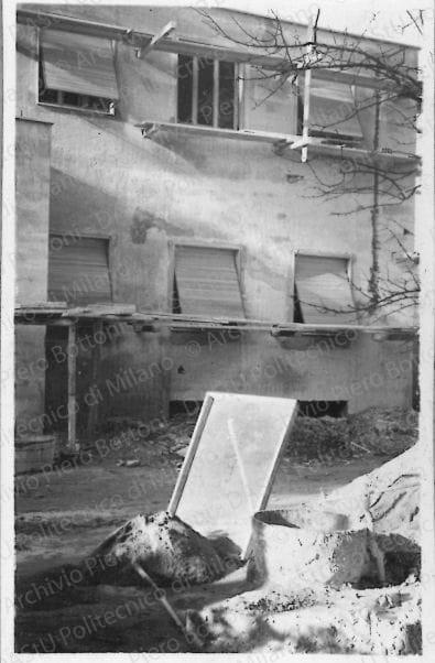 Positivo, bn, mm 45x66. Album nero n.12.