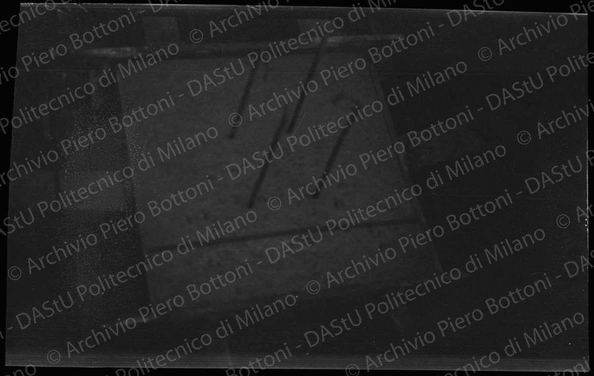 Negativo, bianco e nero, mm 59x88.