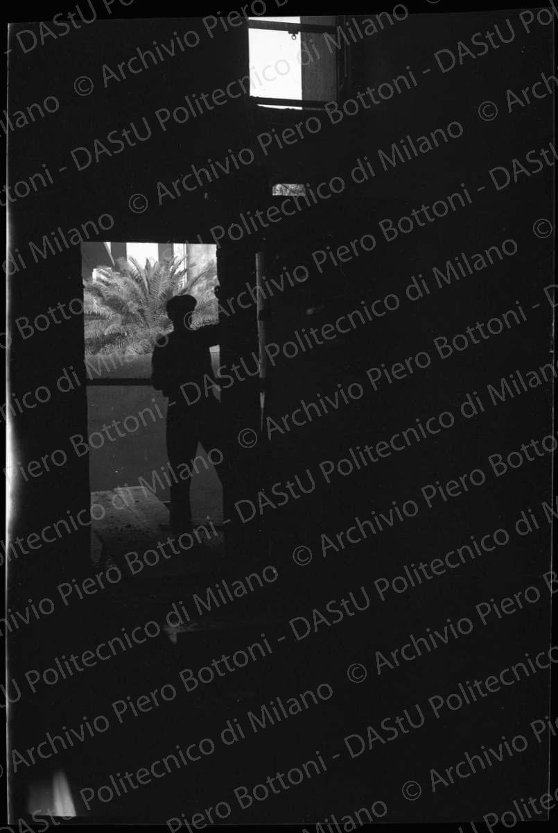 Negativo, bianco e nero, mm 59x88.