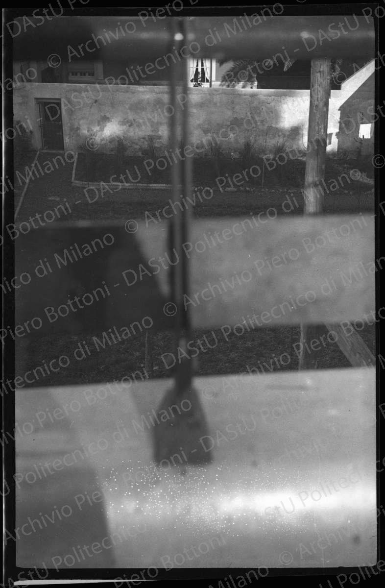 Negativo, bianco e nero, mm 59x88.