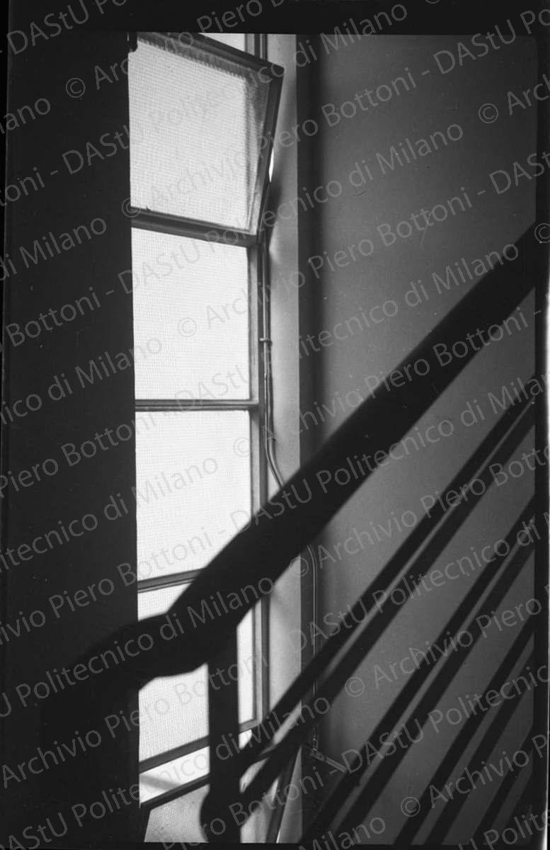 Negativo, bianco e nero, mm 59x88.