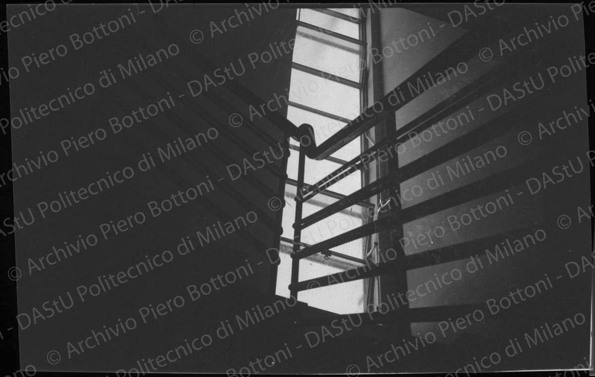 Negativo, bianco e nero, mm 59x88.