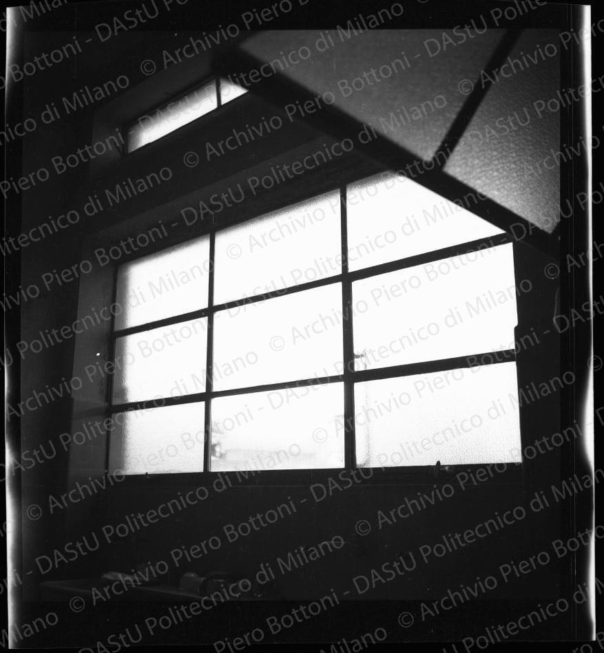 Negativo, bianco e nero, mm 59x88.